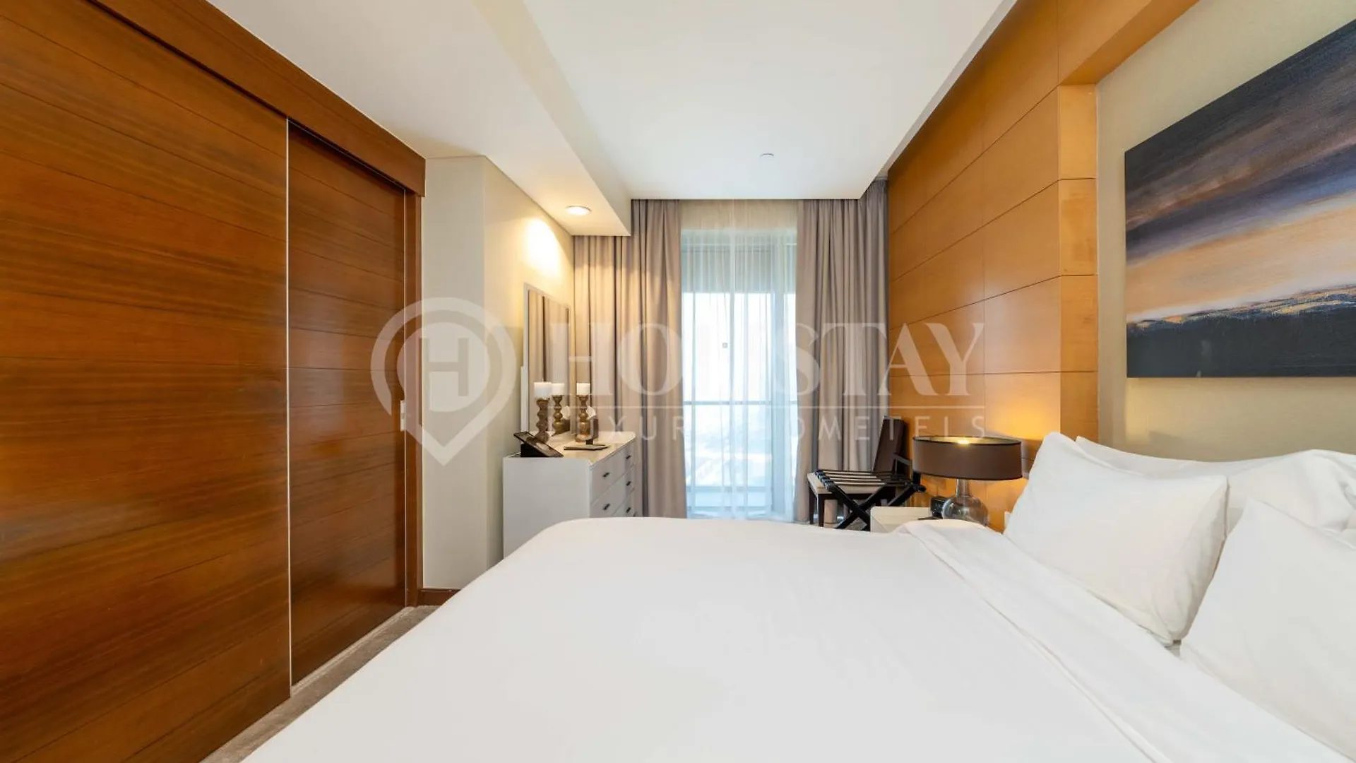 Holistay Luxury Homes - Burj Khalifa View - Direct Access Dubai Mall 0*,  الإمارات العربية المتحدة